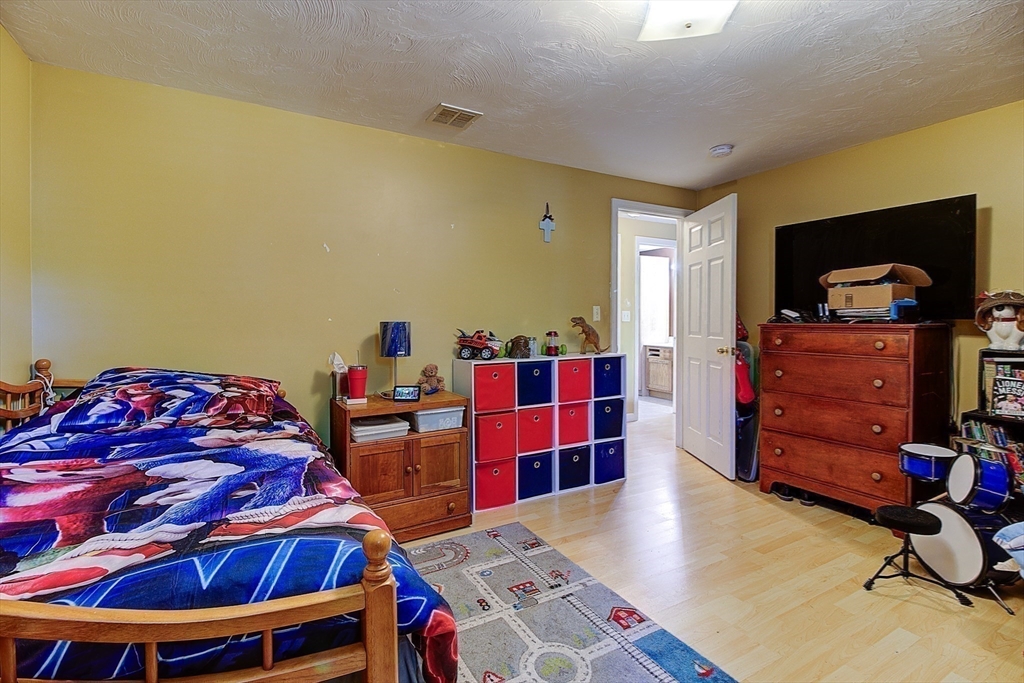 39 Old Onset Road Wareham, MA 02558 - Photo 12 of 14