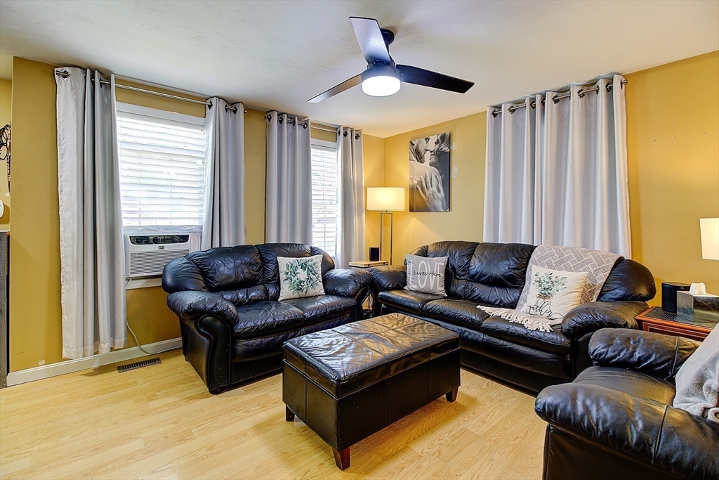 39 Old Onset Road Wareham, MA 02558 - Photo 3 of 14