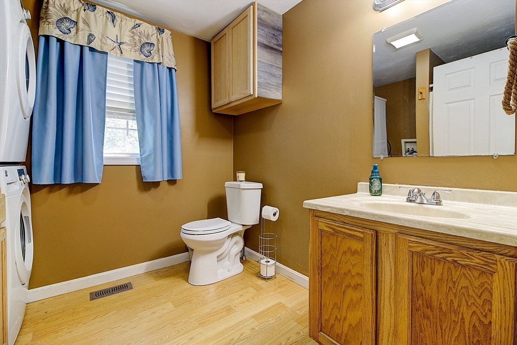 39 Old Onset Road Wareham, MA 02558 - Photo 8 of 14