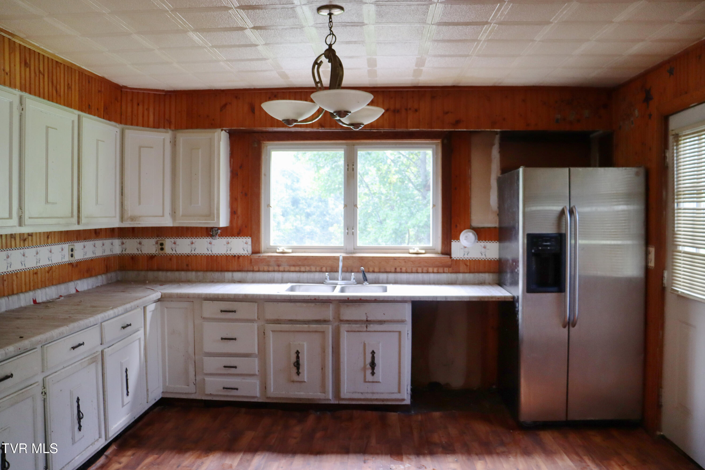 3849 Nealy Ridge Clinchco, VA 24226 - Photo 11 of 36 IMG_0124