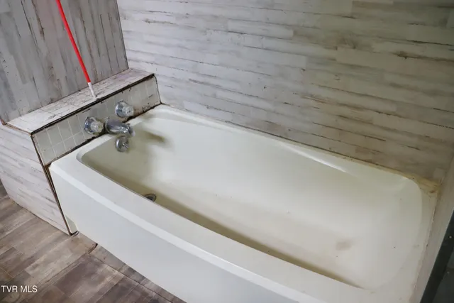 $94,900 | 3849 Nealy Ridge, Clinchco, VA 24226