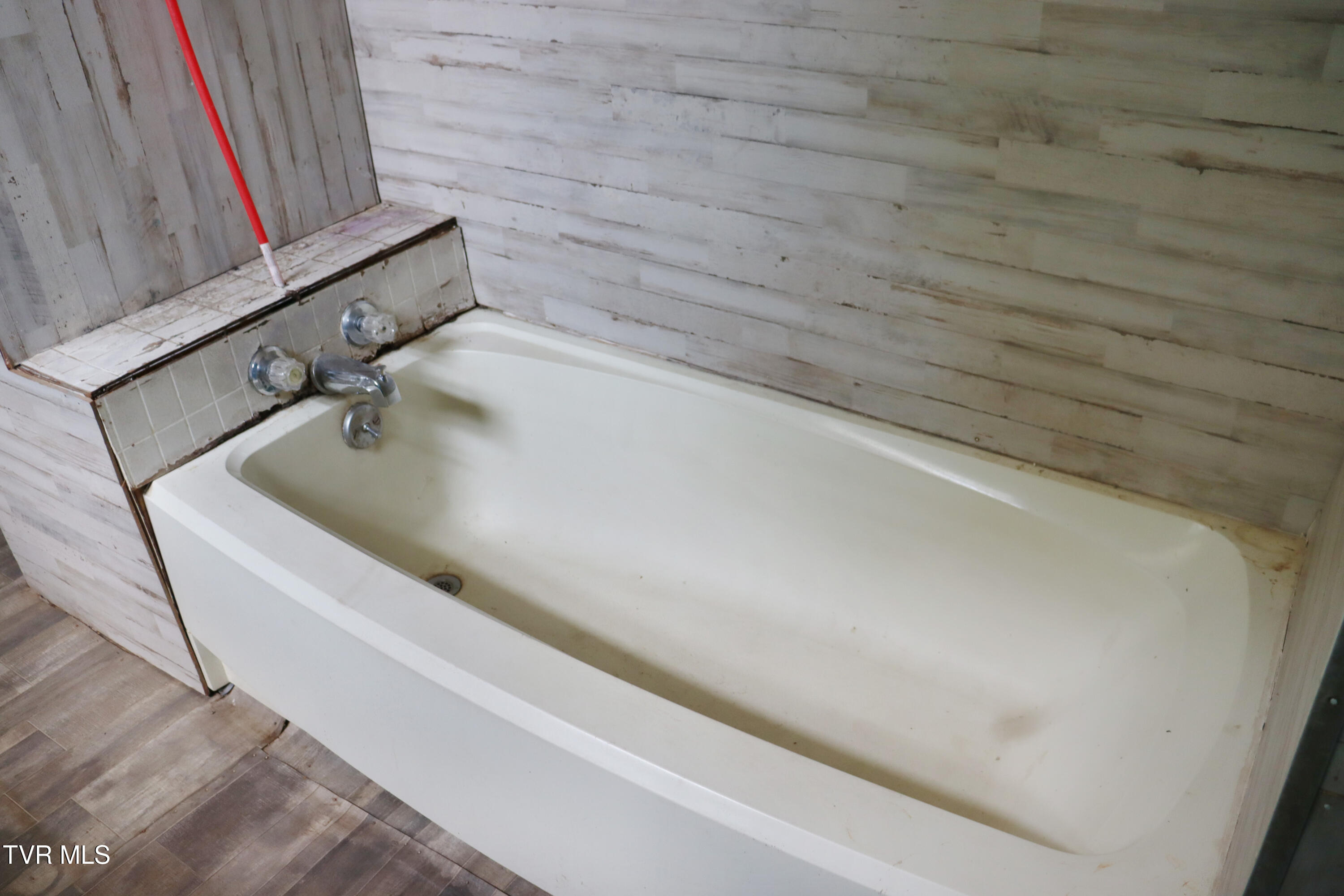 3849 Nealy Ridge Clinchco, VA 24226 - Photo 19 of 36 IMG_0138