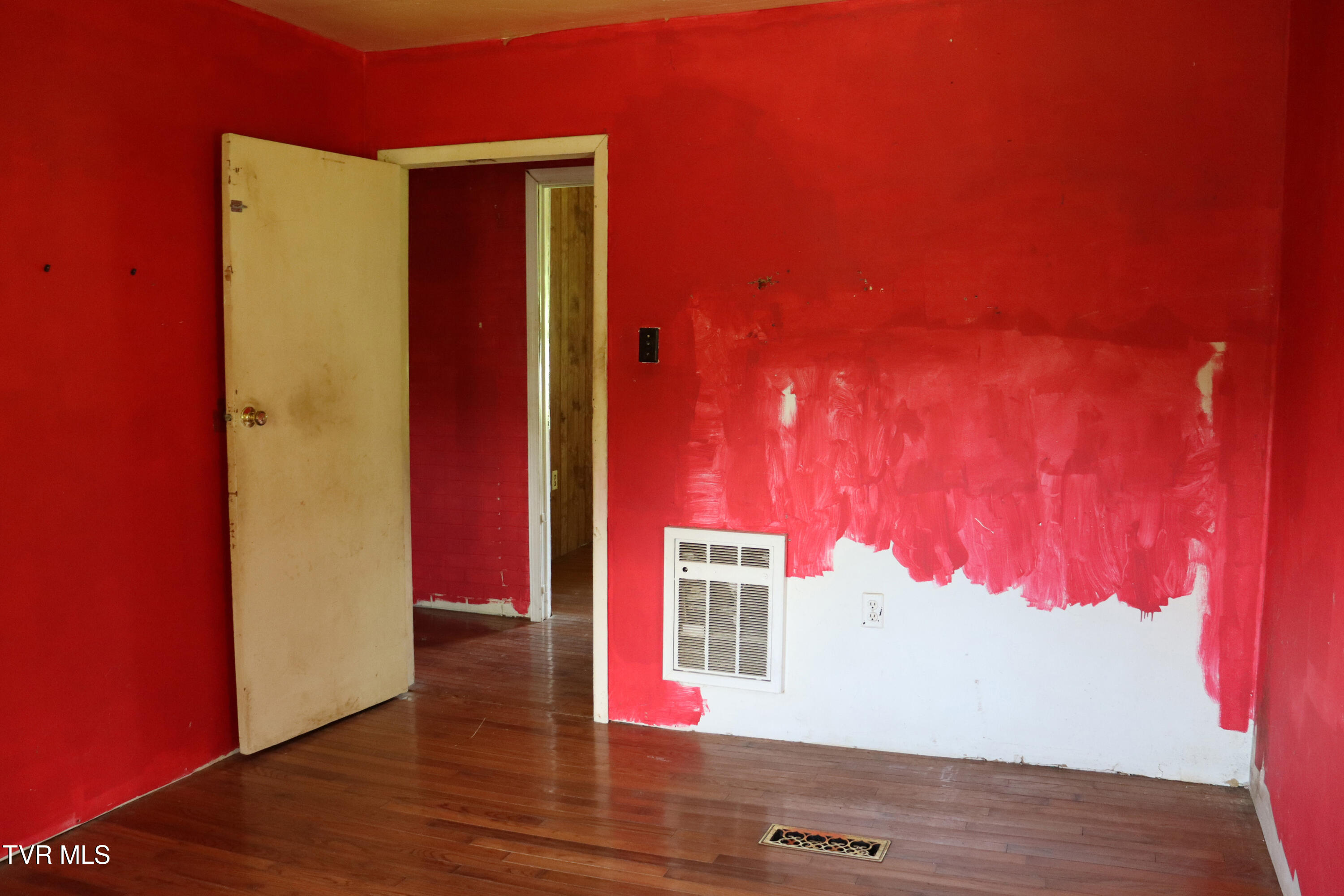 3849 Nealy Ridge Clinchco, VA 24226 - Photo 25 of 36 IMG_0156