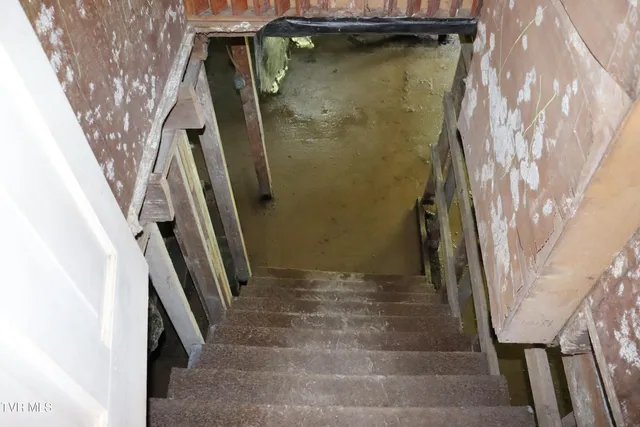 $94,900 | 3849 Nealy Ridge, Clinchco, VA 24226