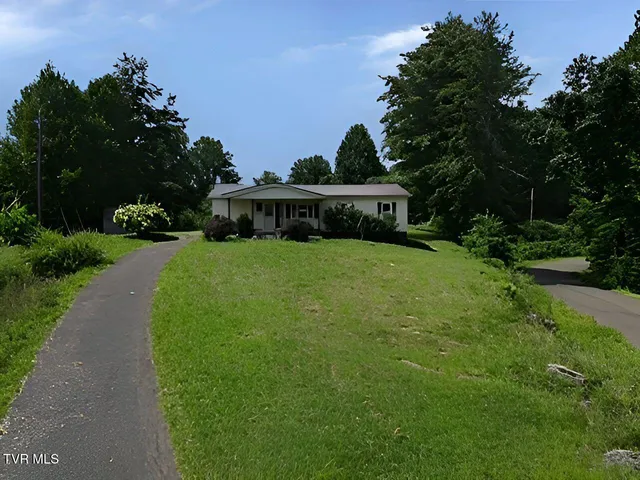 $94,900 | 3849 Nealy Ridge, Clinchco, VA 24226