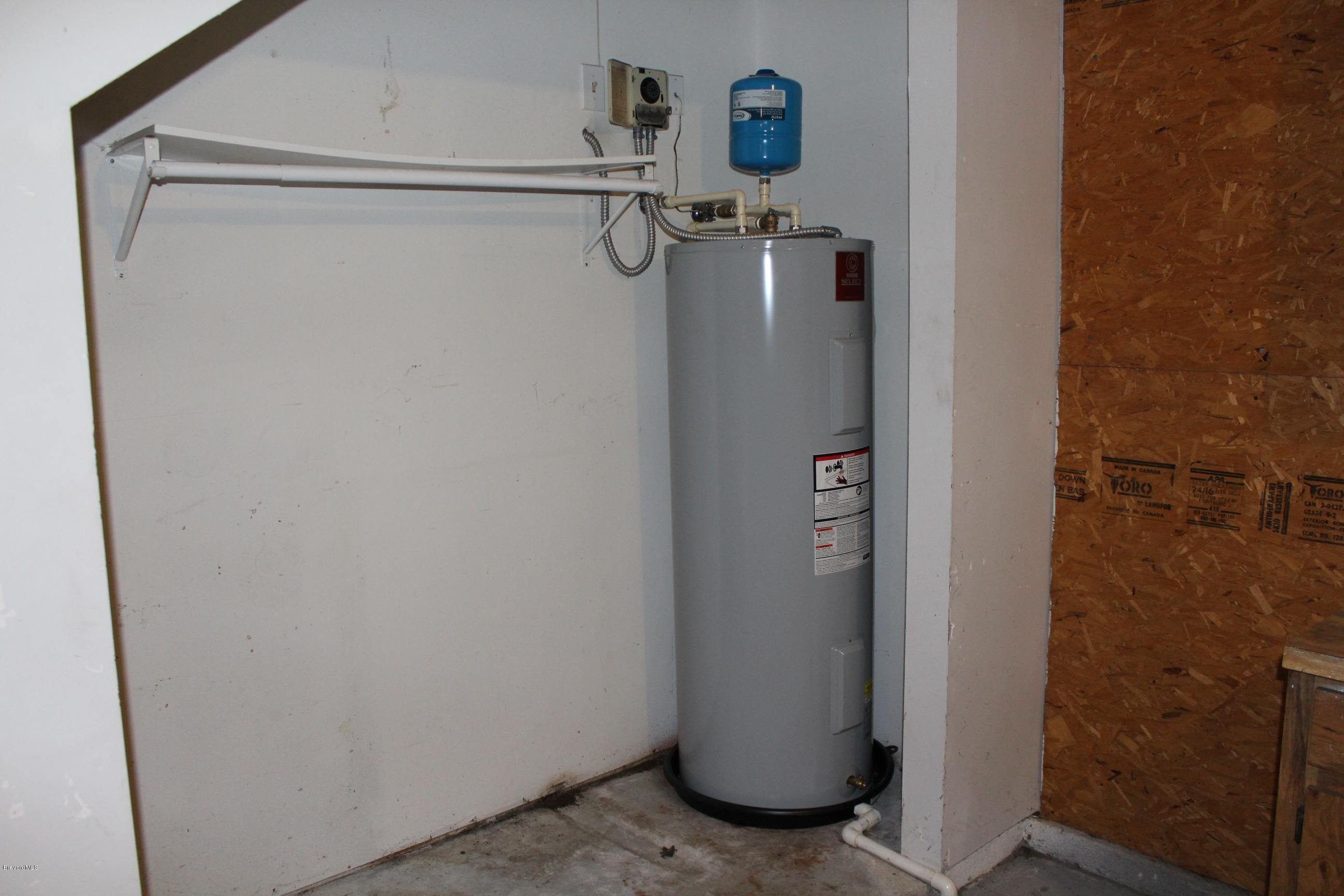 4565 Delespine Road Cocoa, FL 32927 - Photo 20 of 32 New Water heater