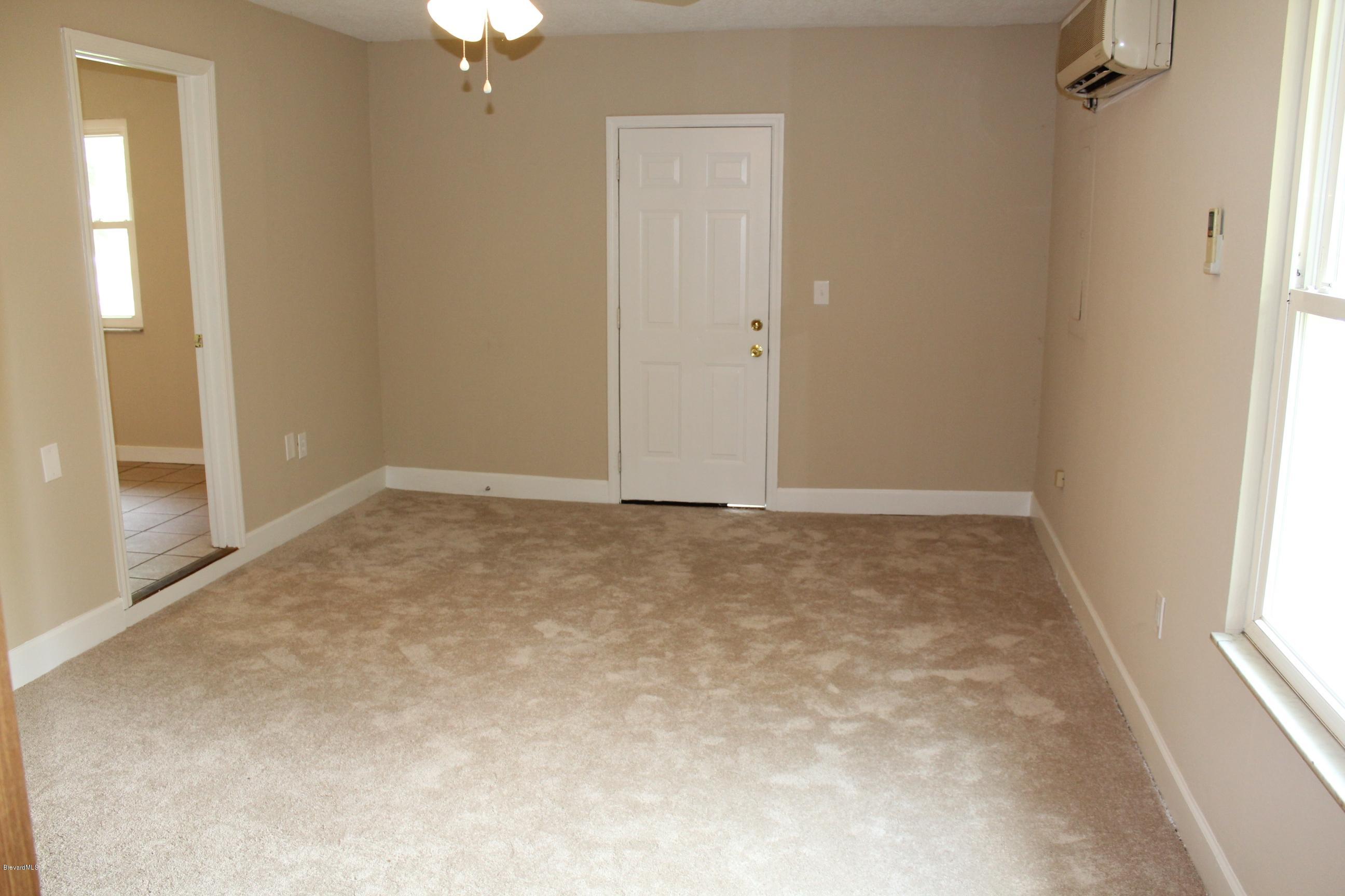 4565 Delespine Road Cocoa, FL 32927 - Photo 24 of 32 Living/Dining combo view