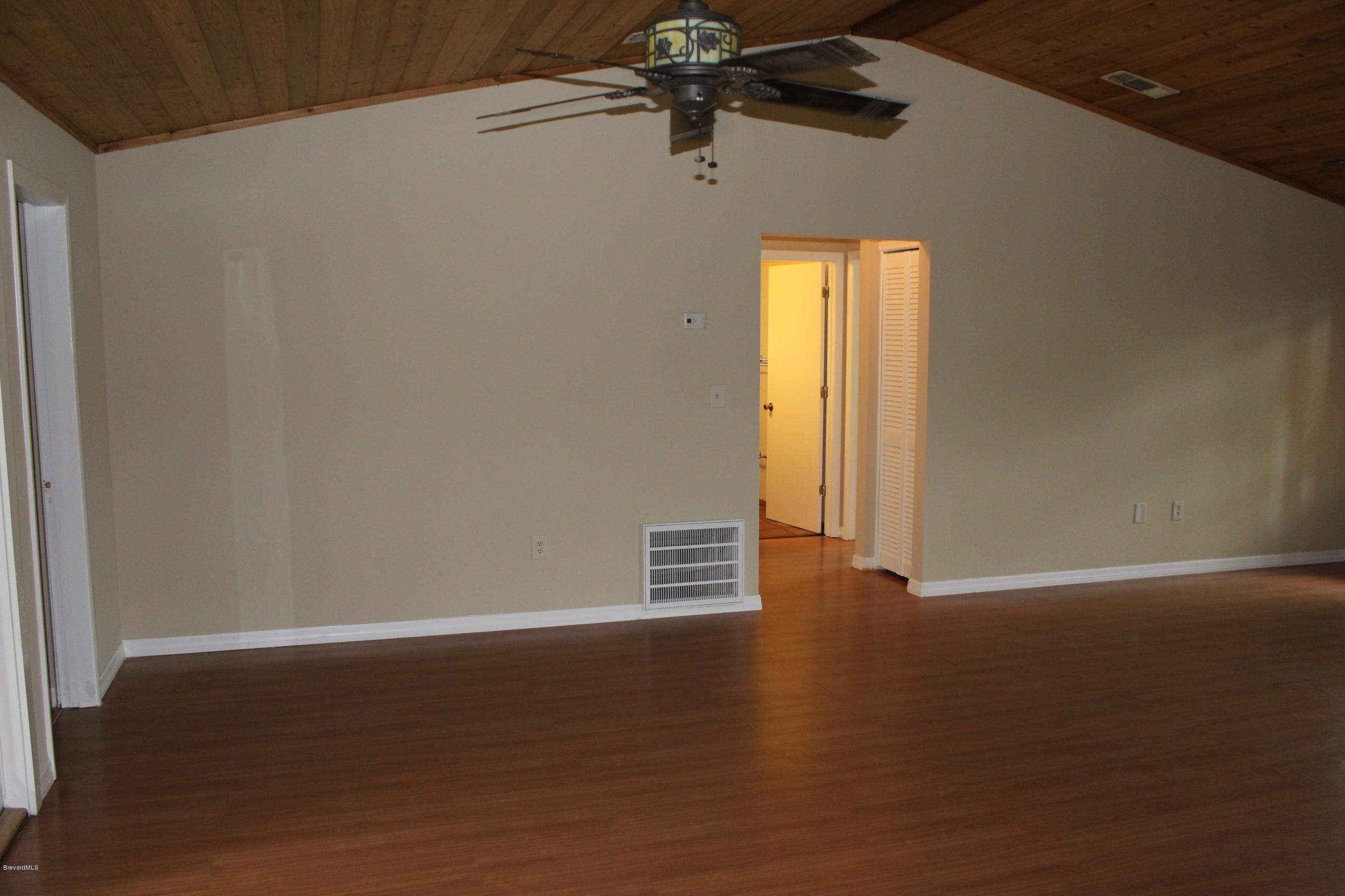 4565 Delespine Road Cocoa, FL 32927 - Photo 4 of 32 Wood beamed vaulted ceiling