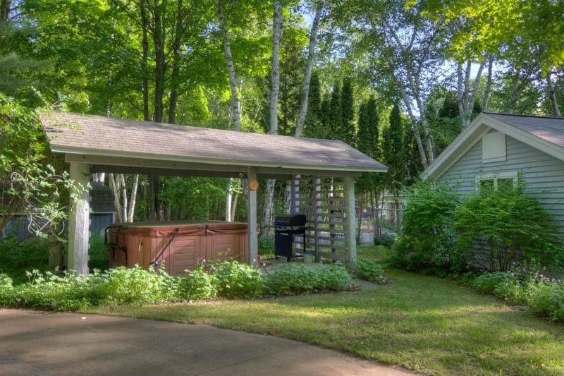 6158 South Lime Lake Road Cedar, MI 49621 - Photo 29 of 38 1786804-28.JPG