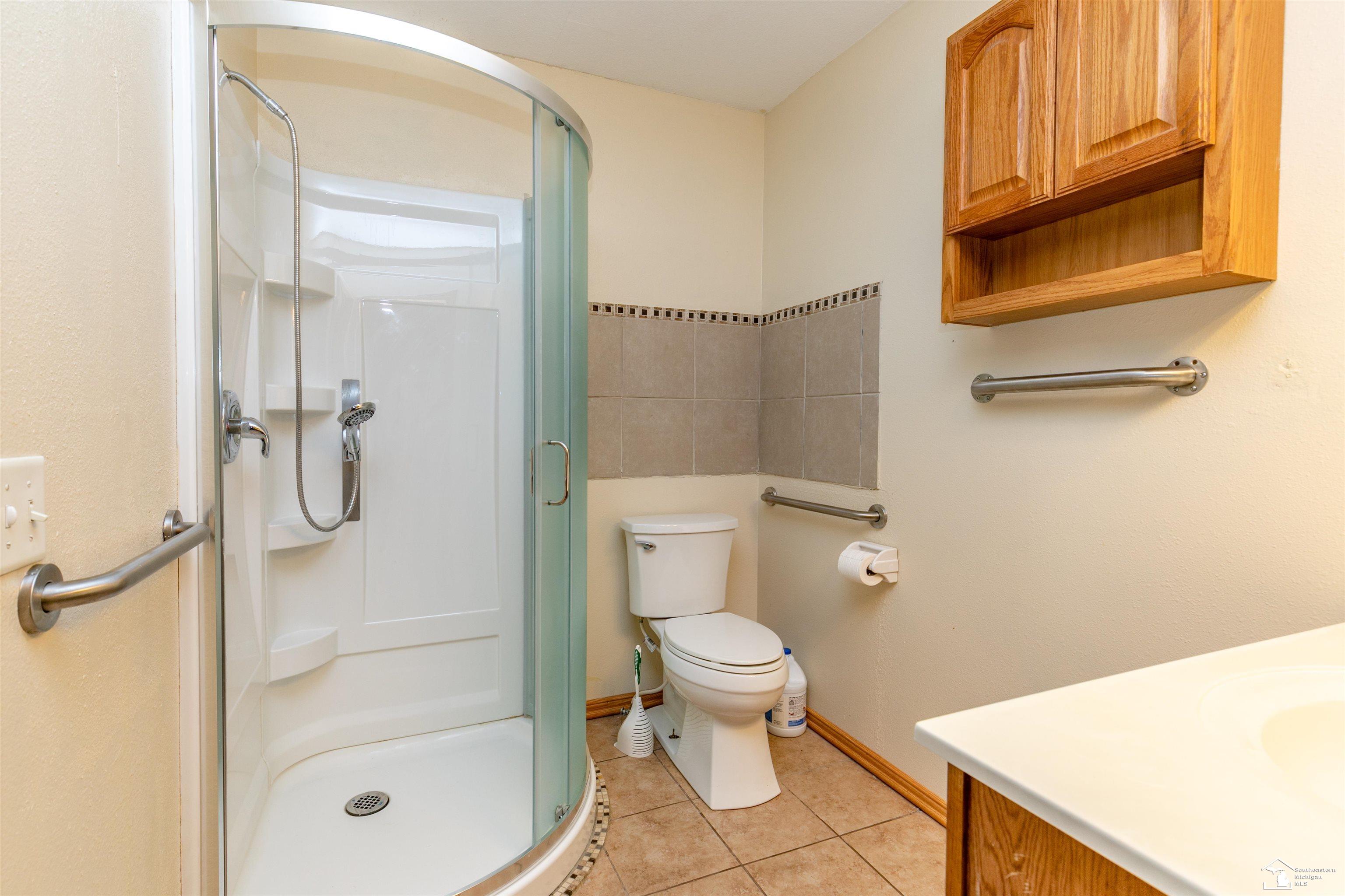 833 Hunting Creek Road Temperance, MI 48182 - Photo 26 of 40 50092387-25.JPG