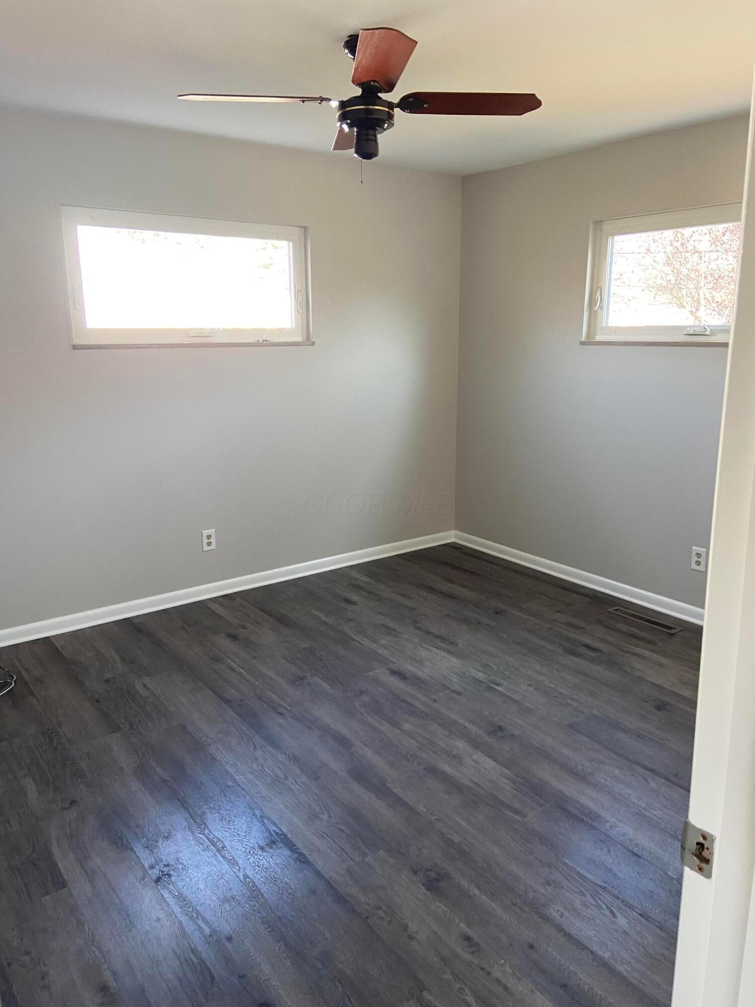 5318 Eisenhower Road Columbus, OH 43229 - Photo 16 of 27 Master BR