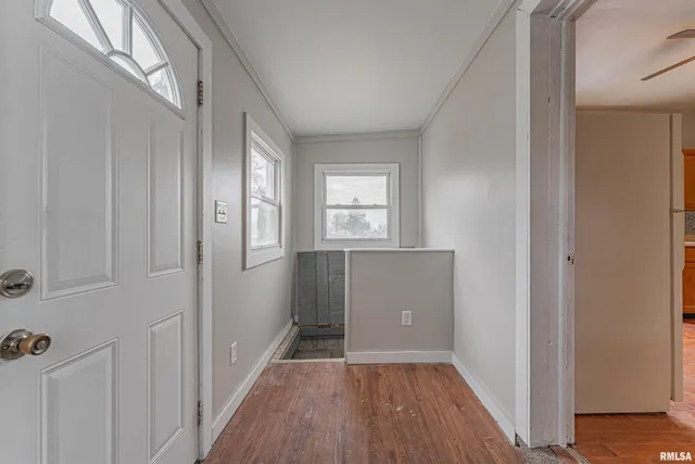 $128,000 | 414 South McLean Street, Lincoln, IL 62656