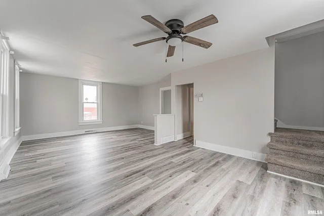 $128,000 | 414 South McLean Street, Lincoln, IL 62656