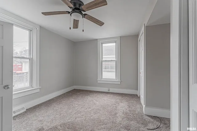 $128,000 | 414 South McLean Street, Lincoln, IL 62656