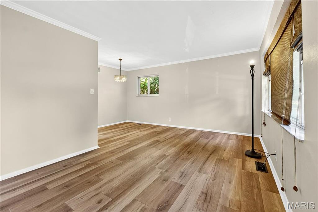 7120 Rabenberg Place St. Louis, MO 63143 - Photo 3 of 23