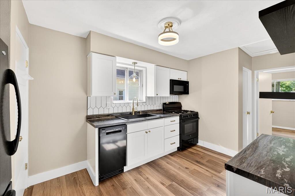 7120 Rabenberg Place St. Louis, MO 63143 - Photo 8 of 23