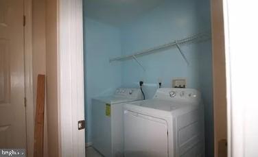11809 Old Fort Road Fort Washington, MD 20744 - Photo 19 of 21 a utility room with dryer and washer