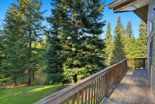 $824,900 | 30324 North Elk Chattaroy Road, Chattaroy, WA 99003