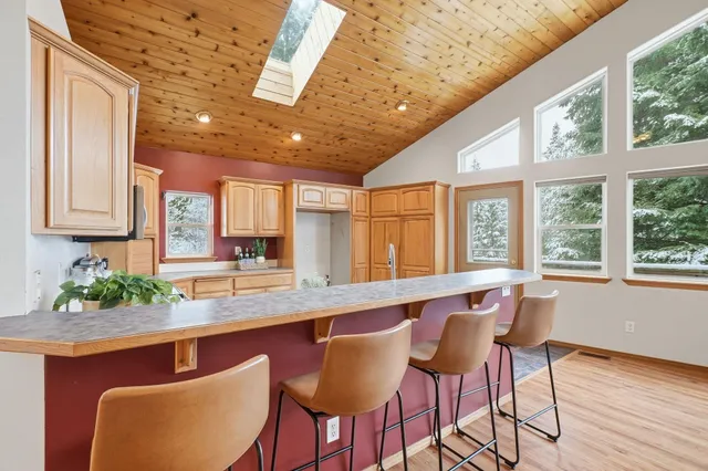 $824,900 | 30324 North Elk Chattaroy Road, Chattaroy, WA 99003