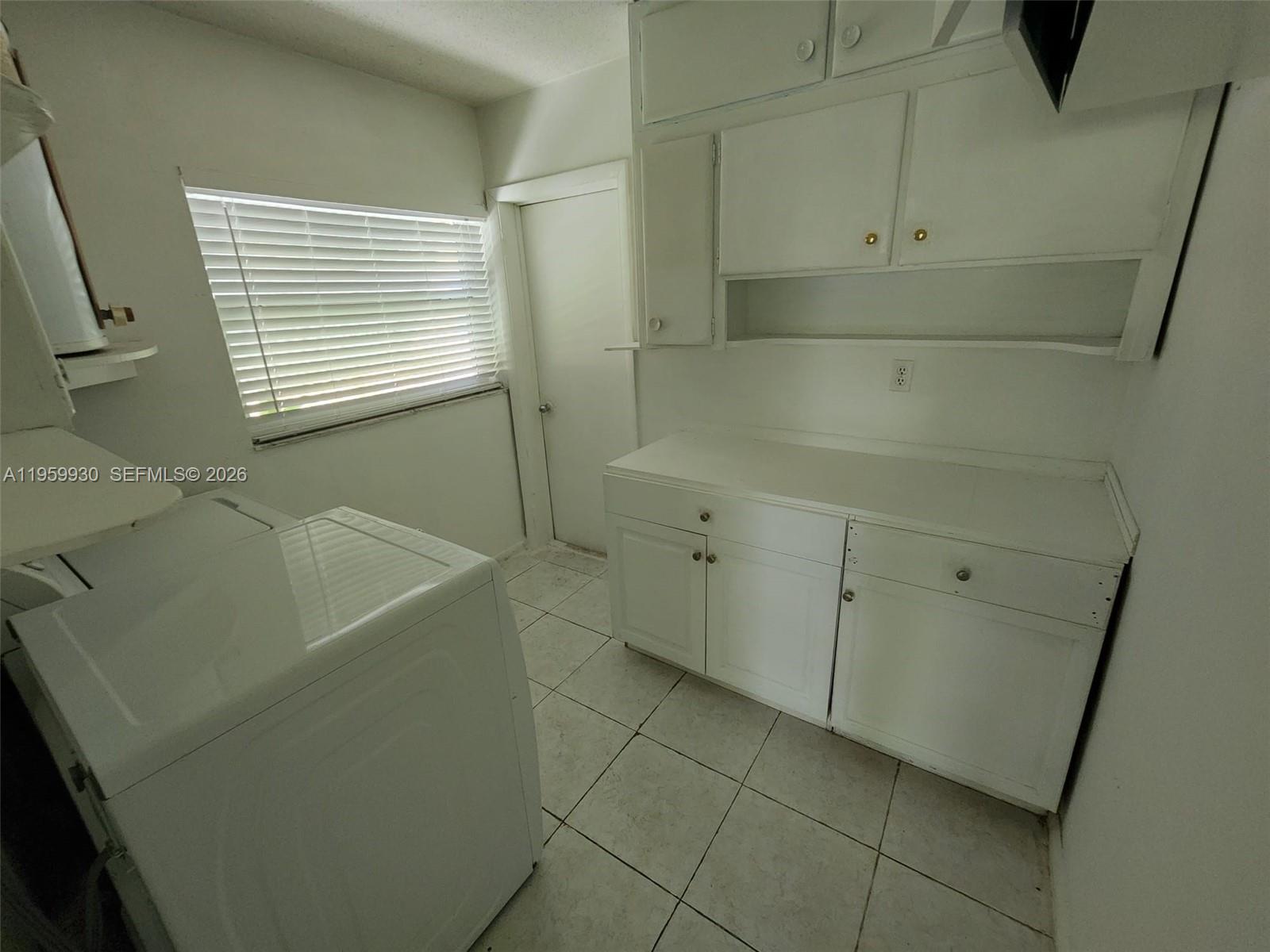 830 Southwest 50th Avenue Margate, FL 33068 - Photo 5 of 10