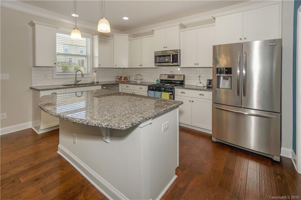9432 Inverness Bay Road Charlotte, NC 28278 - Photo 14 of 40 Gallery Image 14