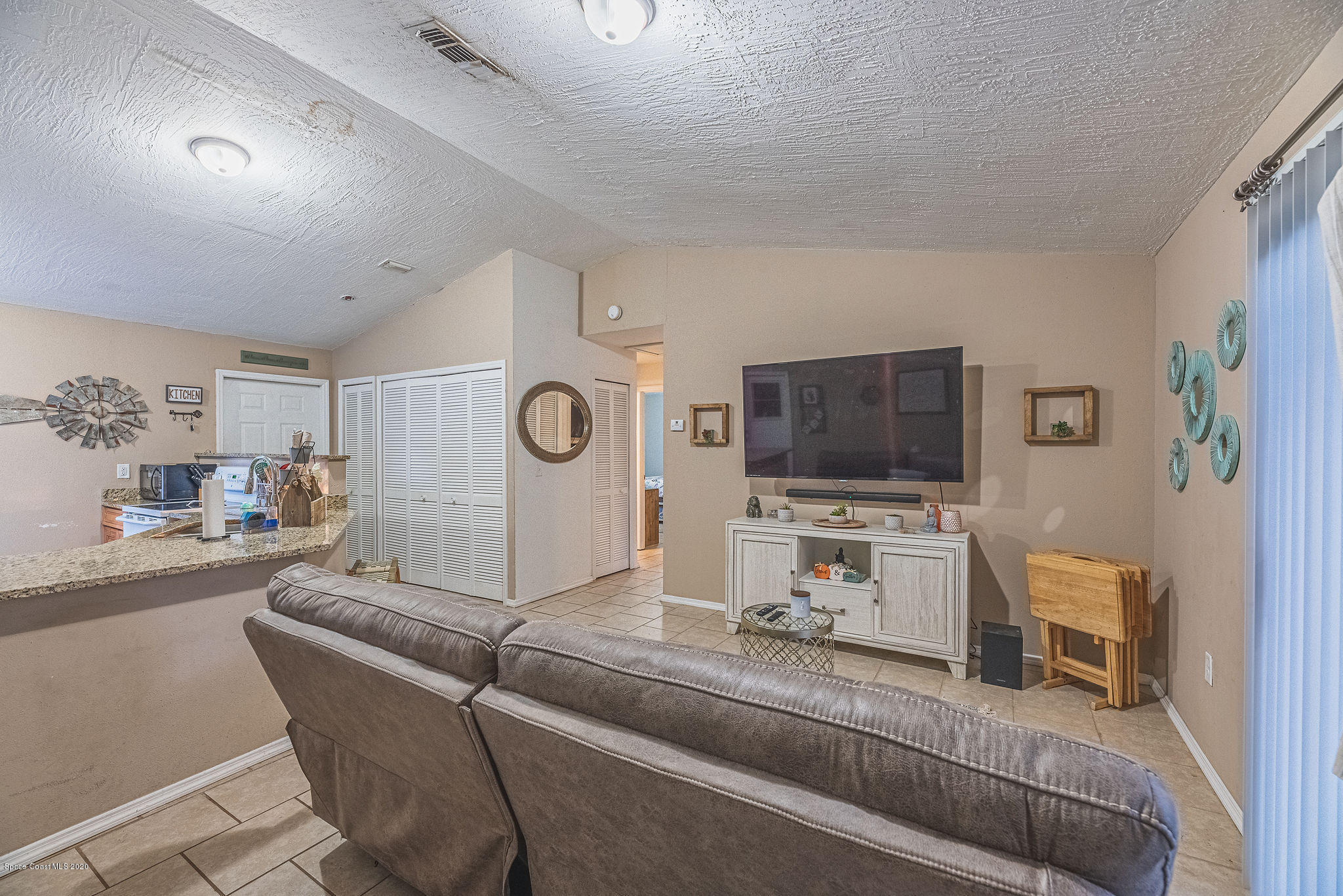 406 Sayre Road Southwest Palm Bay, FL 32908 - Photo 11 of 30 JC7_6828-HDR