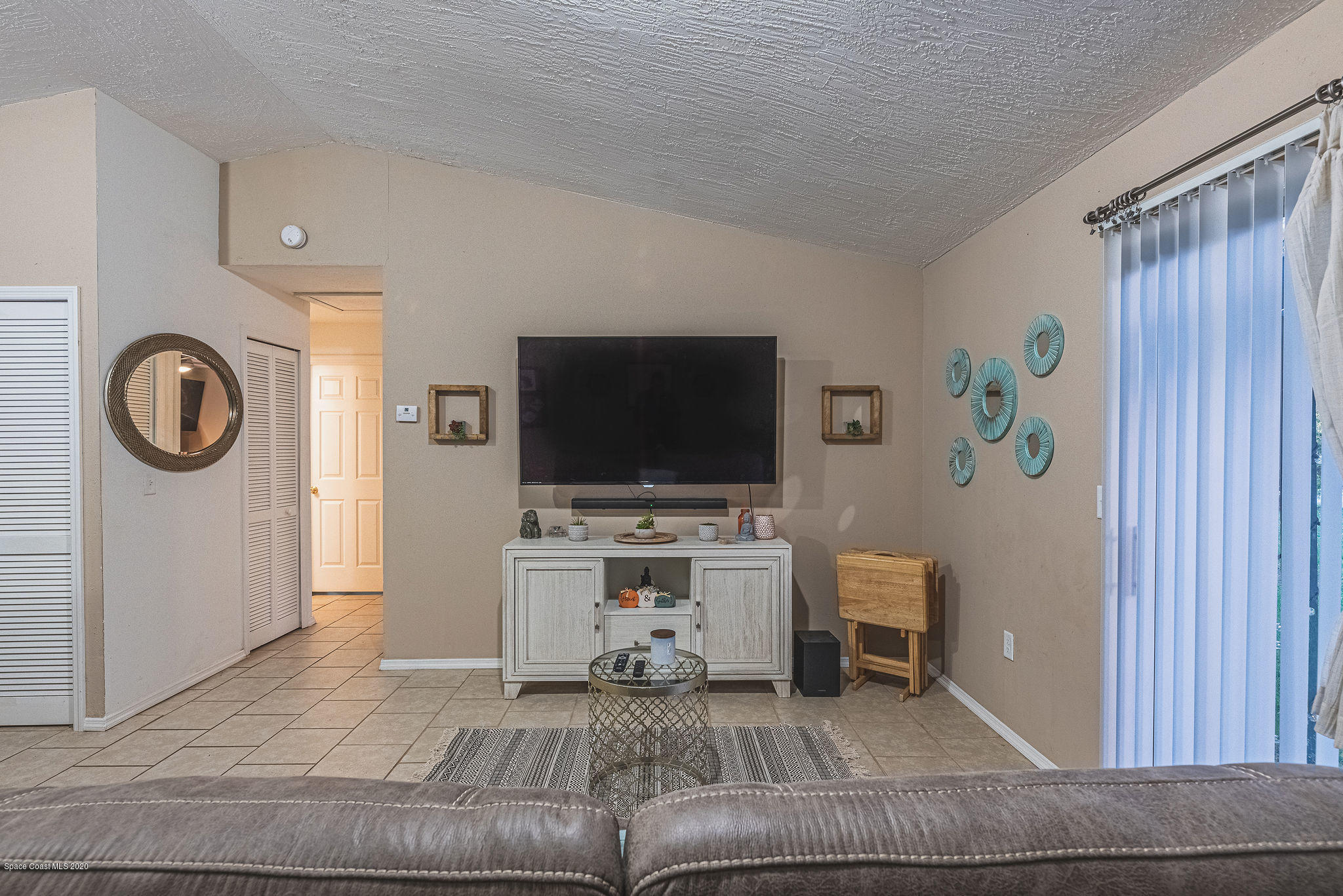 406 Sayre Road Southwest Palm Bay, FL 32908 - Photo 12 of 30 JC7_6822-HDR