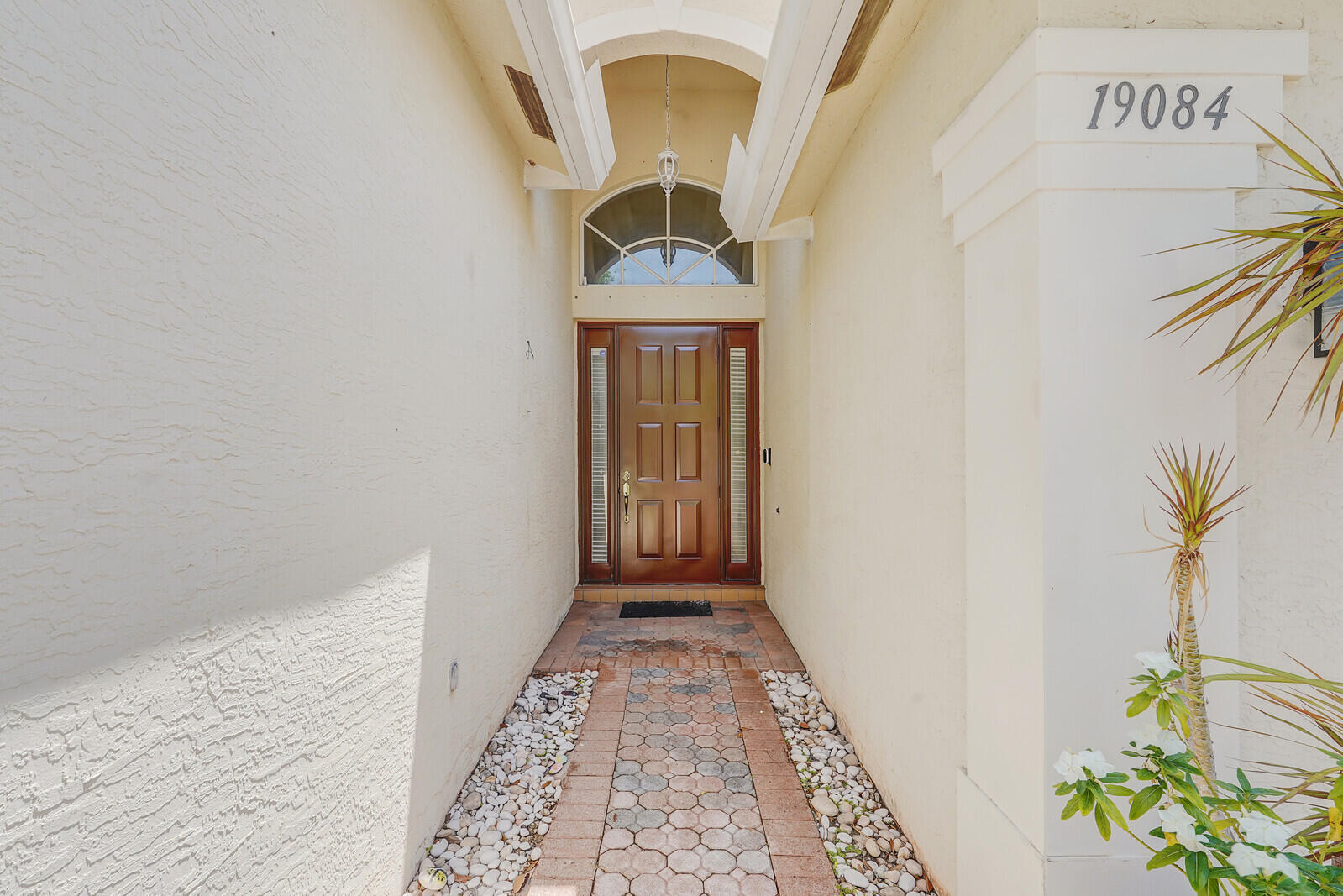 19084 Skyridge Circle Boca Raton, FL 33498 - Photo 2 of 55 04_Image_4_mls