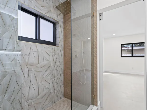 $899,400 | 610 Northeast 164th Terrace, North Miami Beach, FL 33162