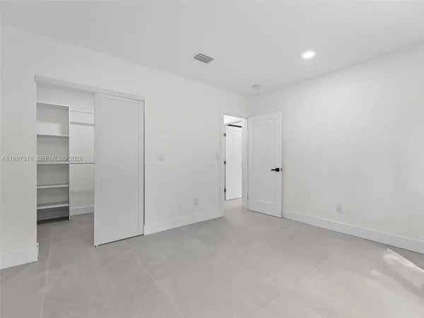 $899,400 | 610 Northeast 164th Terrace, North Miami Beach, FL 33162