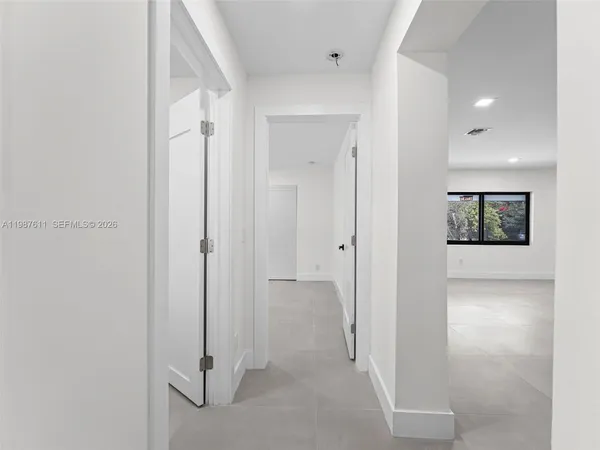 $899,400 | 610 Northeast 164th Terrace, North Miami Beach, FL 33162
