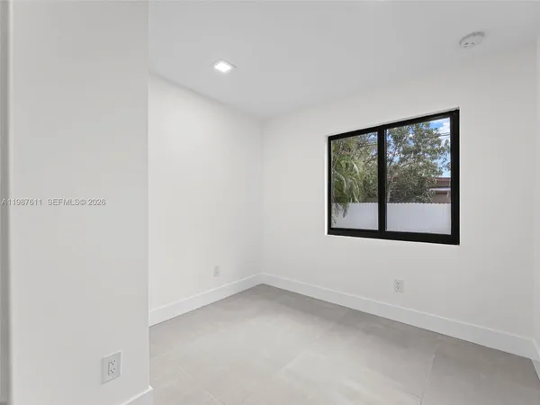 $899,400 | 610 Northeast 164th Terrace, North Miami Beach, FL 33162