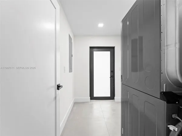 $899,400 | 610 Northeast 164th Terrace, North Miami Beach, FL 33162