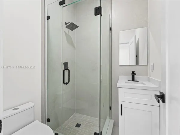 $899,400 | 610 Northeast 164th Terrace, North Miami Beach, FL 33162