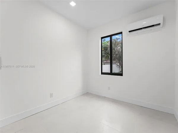$899,400 | 610 Northeast 164th Terrace, North Miami Beach, FL 33162