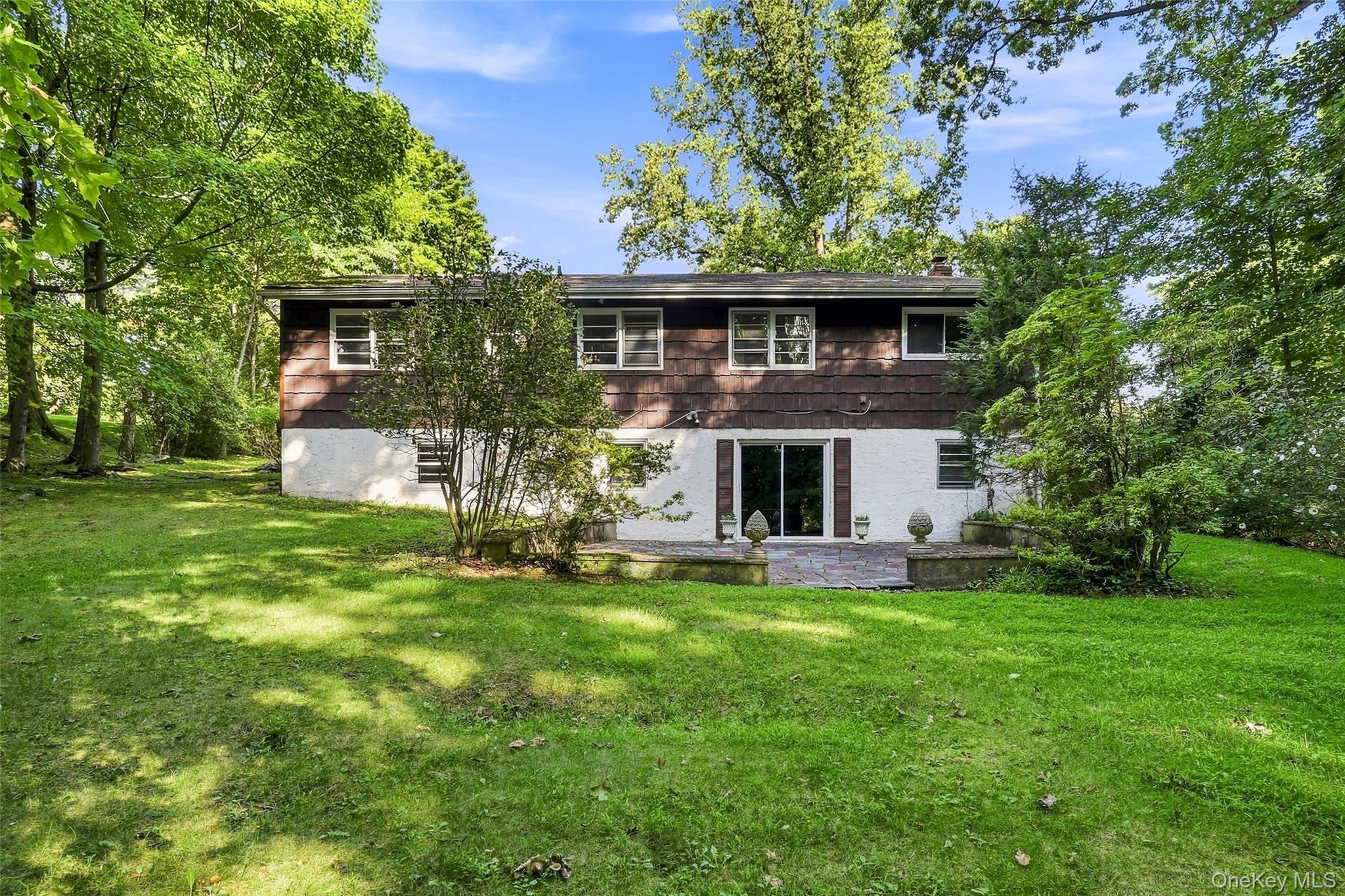 7 Overhill Road New Rochelle, NY 10804 - Photo 29 of 34 Gallery Image 29