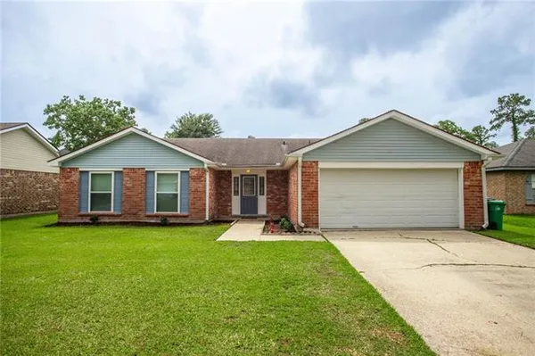$215,000 | 105 Yorkshire Drive, Slidell, LA 70458