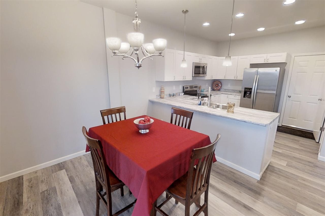 200 South Park Ridge Road North Liberty, IA 52317 - Photo 8 of 43 Gallery Image 8