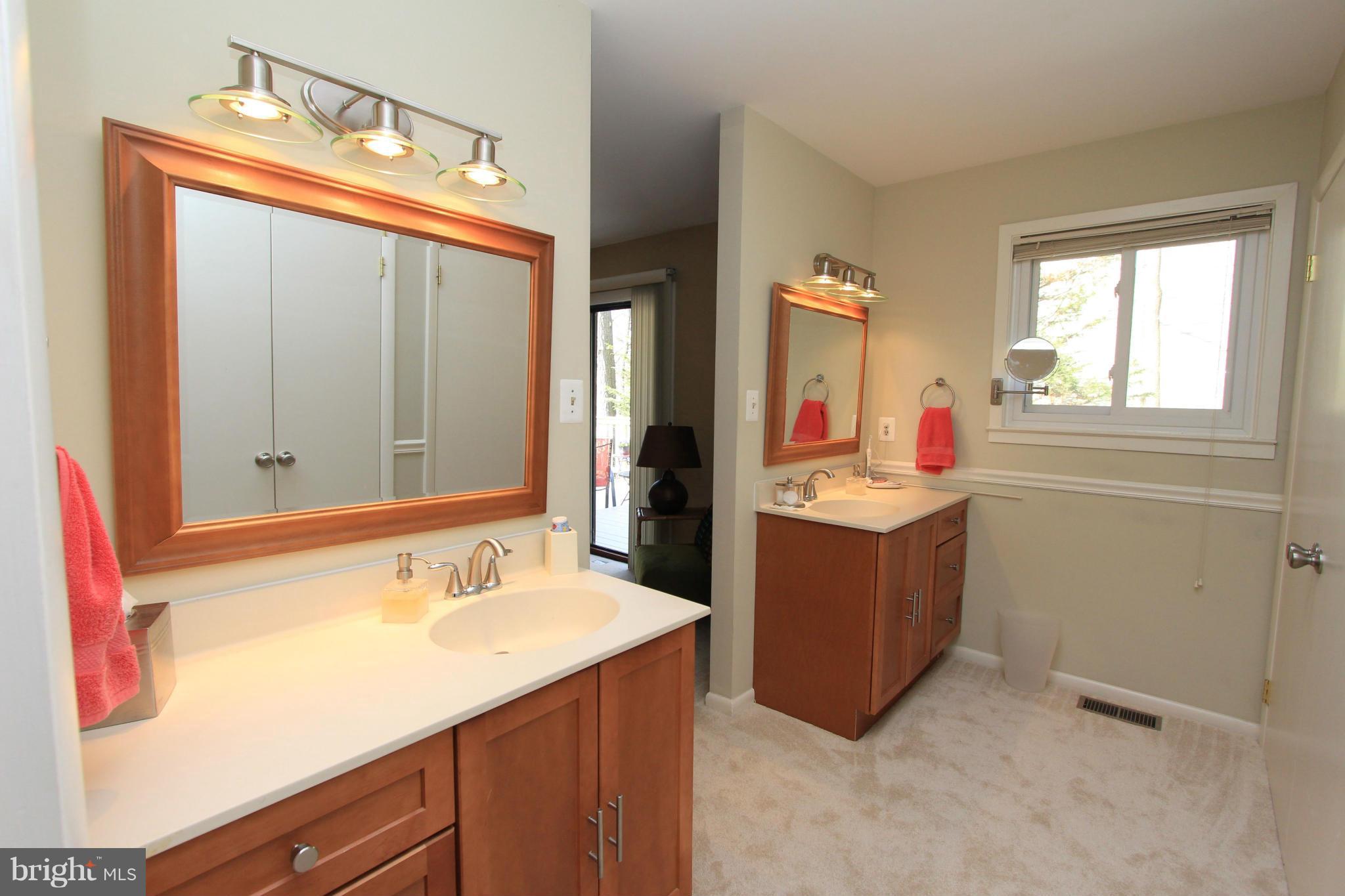 2001 Upper Lake Drive Reston, VA 20191 - Photo 19 of 30 Bath (Master)