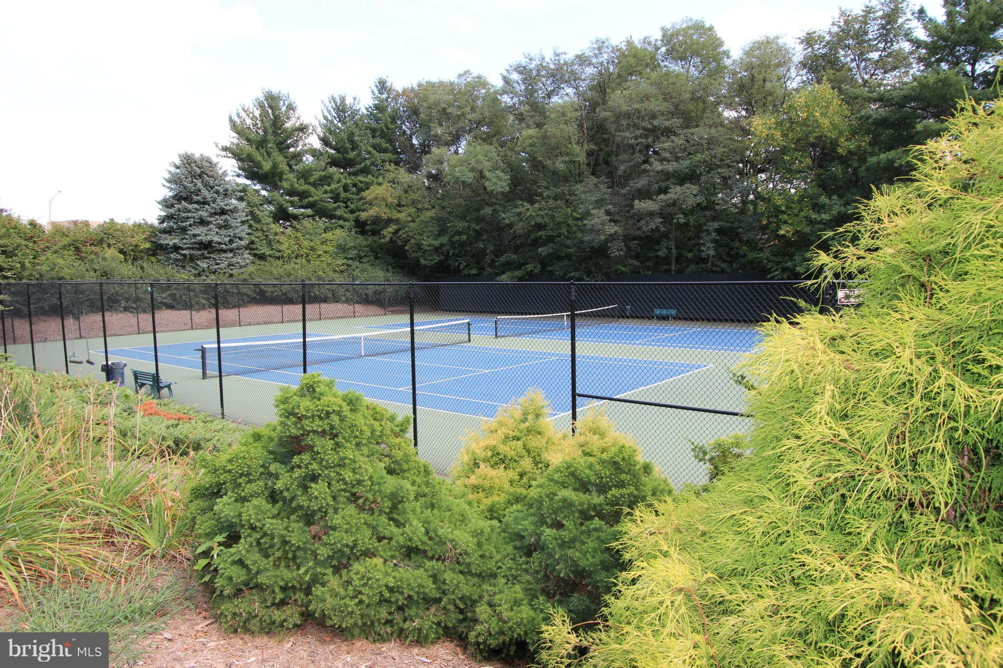 2001 Upper Lake Drive Reston, VA 20191 - Photo 27 of 30 Walkable Tennis Courts