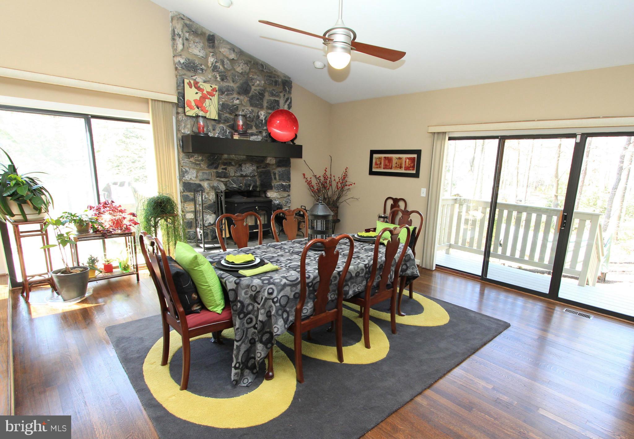 2001 Upper Lake Drive Reston, VA 20191 - Photo 8 of 30 Dining Room