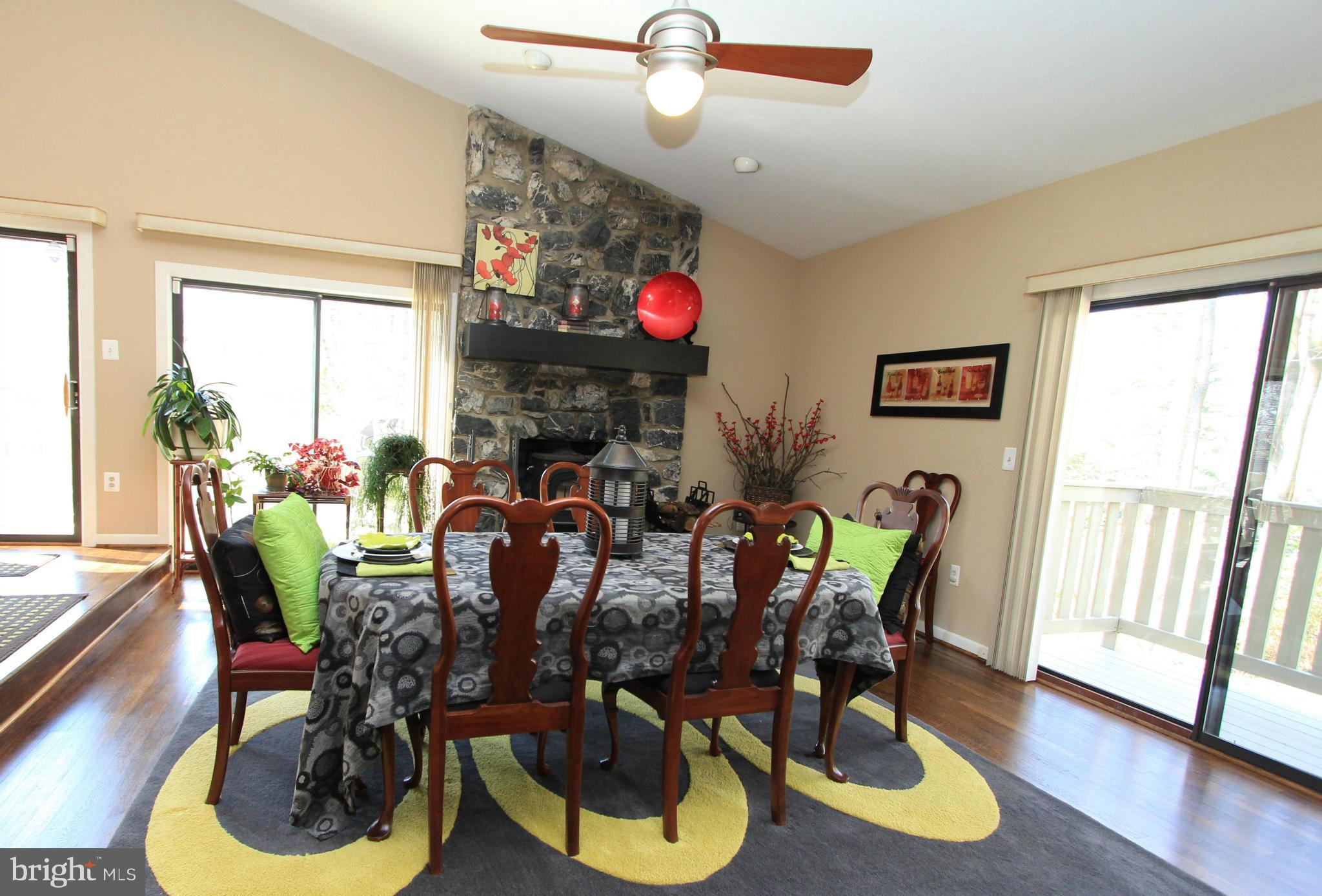 2001 Upper Lake Drive Reston, VA 20191 - Photo 9 of 30 Dining Room