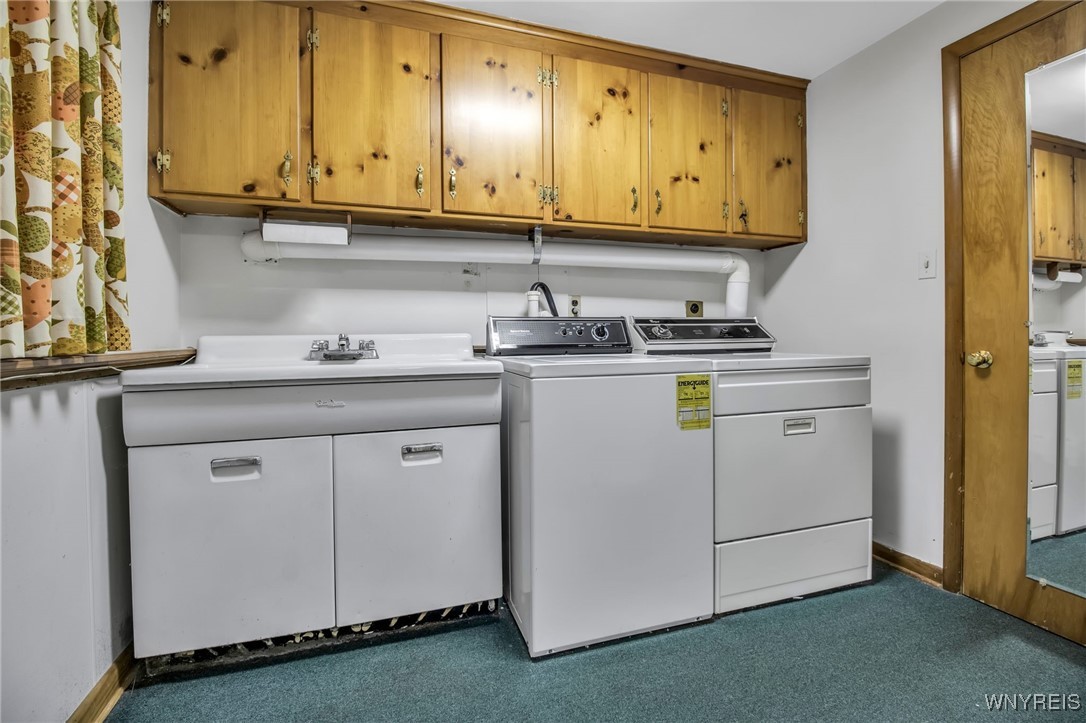 9324 Hunting Valley Road North Clarence, NY 14031 - Photo 18 of 32 Laundry Room