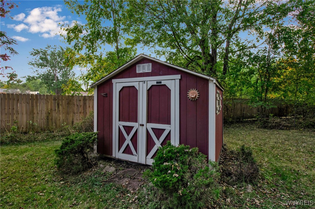 9324 Hunting Valley Road North Clarence, NY 14031 - Photo 32 of 32 Shed