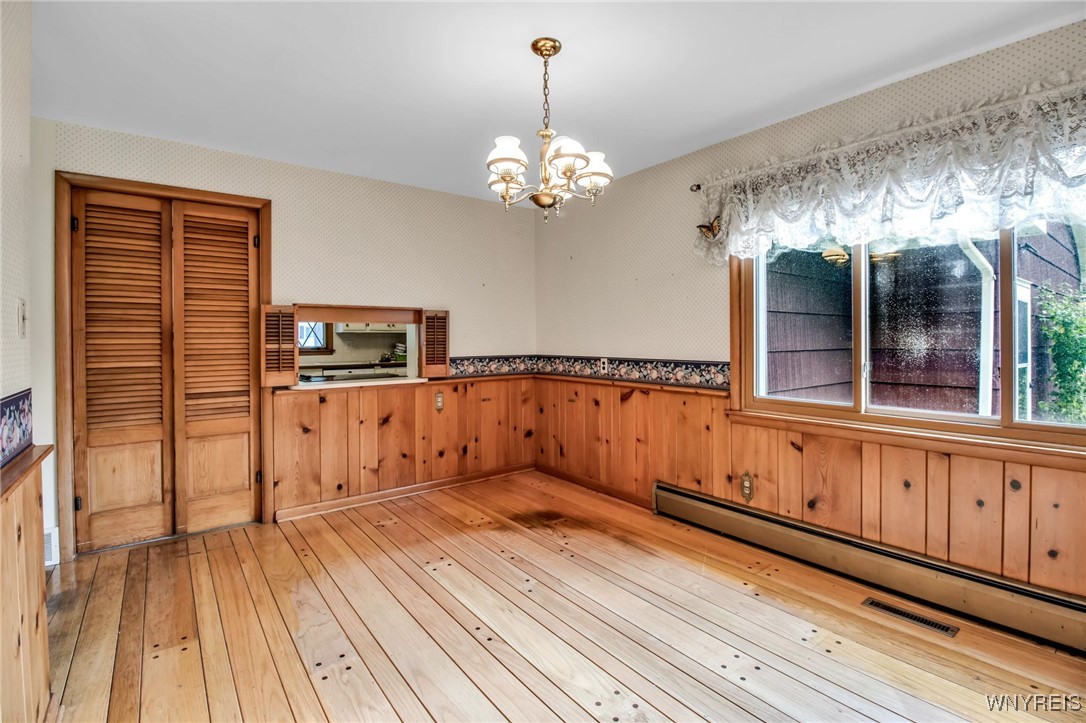9324 Hunting Valley Road North Clarence, NY 14031 - Photo 7 of 32 Dining Room