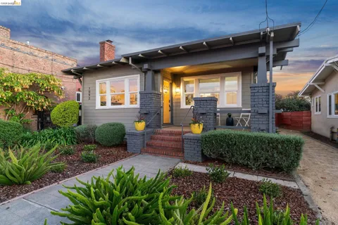 $799,000 | 1092 Dwight Way, Berkeley, CA 94710
