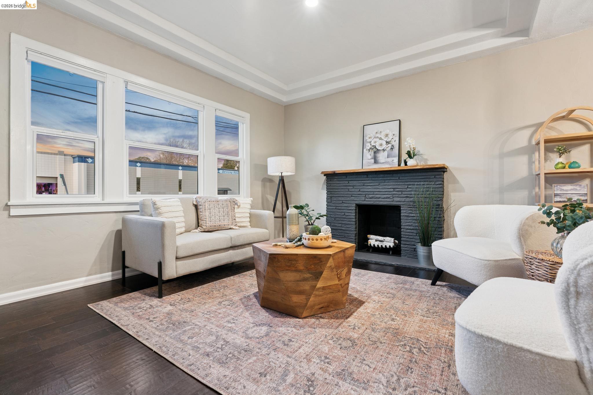 1092 Dwight Way Berkeley, CA 94710 - Photo 4 of 45