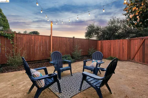 $799,000 | 1092 Dwight Way, Berkeley, CA 94710