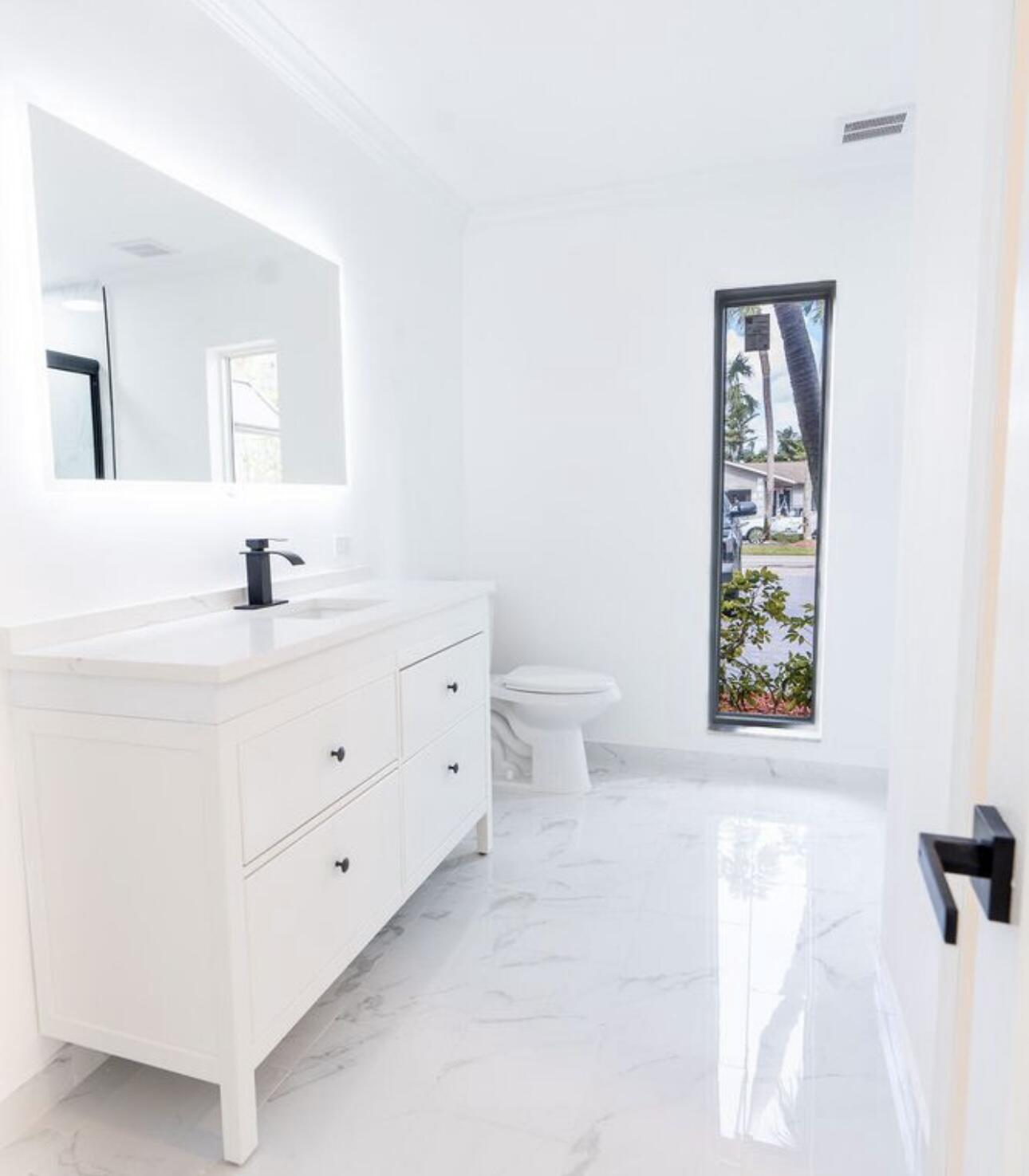 1070 Southwest 18th Street Boca Raton, FL 33486 - Photo 11 of 23 IMG_1125