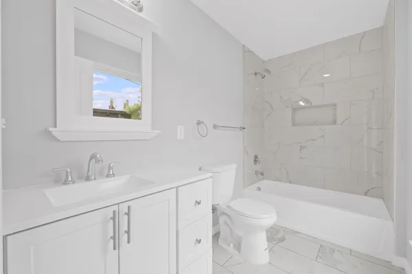 $4,000 | 45 Franklin Street, Unit 2, Jersey City, NJ 07307